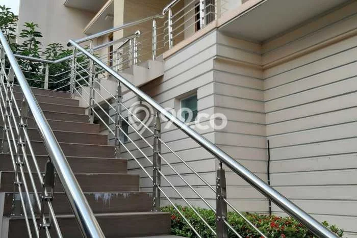 Rumah Mewah LB 672m2 Siap Pakai Desain Elegan di Jelambar, Jakarta Barat Rumah Mewah LB 672m2 Siap Pakai Desain Elegan di Jelambar, Jakarta Barat