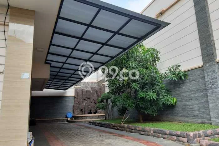 Rumah Mewah LB 672m2 Siap Pakai Desain Elegan di Jelambar, Jakarta Barat Rumah Mewah LB 672m2 Siap Pakai Desain Elegan di Jelambar, Jakarta Barat