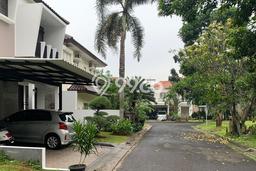 Dijual Rumah Luas Elegan Dengan View Eksklusif di Bintaro, Tangerang Selatan Dijual Rumah Luas Elegan Dengan View Eksklusif di Bintaro, Tangerang Selatan