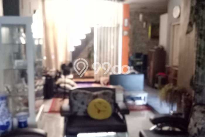 For Sale Rumah 4 Kamar Lokasi Strategis Nyaman dan Strategis di Kramat For Sale Rumah 4 Kamar Lokasi Strategis Nyaman dan Strategis di Kramat