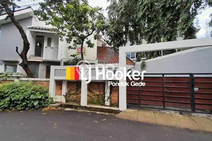 Rumah Bagus di Pinang Ranti, Jakarta Timur, LT 108m² LB 90m² HARGA MENARIK! Rumah Bagus di Pinang Ranti, Jakarta Timur, LT 108m² LB 90m² HARGA MENARIK!