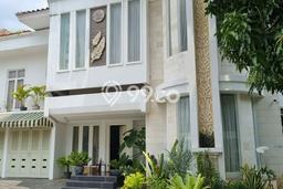 Rumah Elit Modern Tanpa Renovasi di Kemang Jakarta Selatan Rumah Elit Modern Tanpa Renovasi di Kemang Jakarta Selatan