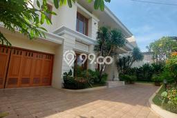 Disewakan Rumah Murah di Pejaten Jakarta Selatan dengan 5 Kamar Tidur Disewakan Rumah Murah di Pejaten Jakarta Selatan dengan 5 Kamar Tidur