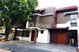 Jual Rumah Luas Elegan Dengan View Cantik di Bintaro, Tangerang Selatan Jual Rumah Luas Elegan Dengan View Cantik di Bintaro, Tangerang Selatan