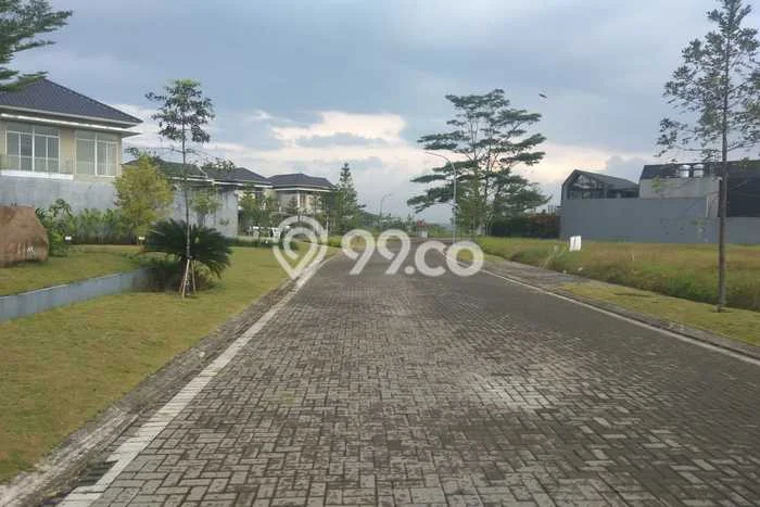 Tanah Dijual Lokasi Strategis di Bandung dengan Luas 950m2 Tanah Dijual Lokasi Strategis di Bandung dengan Luas 950m2