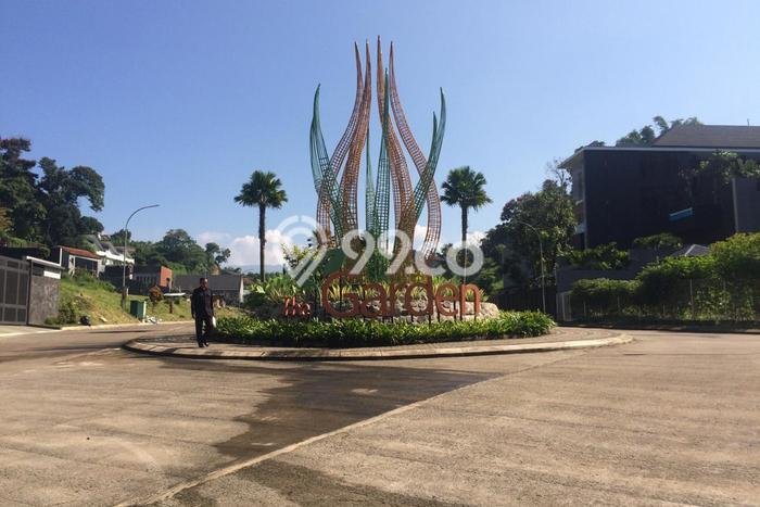 Kavling Tanah untuk Dijual di Setra Duta, Bandung, Luas 682m2 Kavling Tanah untuk Dijual di Setra Duta, Bandung, Luas 682m2