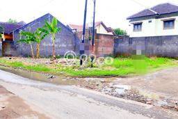 Tanah di Banjarsari, Surakarta Luas 353m2 Dijual Segera Tanah di Banjarsari, Surakarta Luas 353m2 Dijual Segera