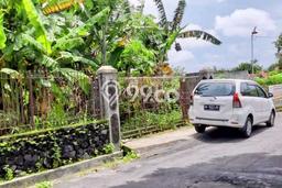Jarang Ada! Tanah di Ngaglik Punya Luas 1650m2 SHM Jarang Ada! Tanah di Ngaglik Punya Luas 1650m2 SHM