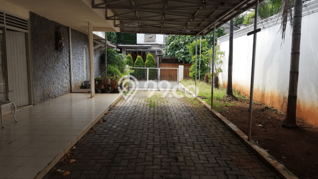 Lahan Dijual Lokasi Strategis di Jakarta Selatan dengan Luas 689m2 Lahan Dijual Lokasi Strategis di Jakarta Selatan dengan Luas 689m2