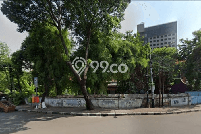 Lahan Strategis di Menteng Dijual dengan Luas 634m2 Lahan Strategis di Menteng Dijual dengan Luas 634m2