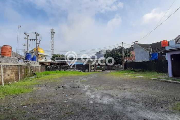 Tanah Dijual Lokasi Strategis di Depok dengan Luas 1600m2 Tanah Dijual Lokasi Strategis di Depok dengan Luas 1600m2