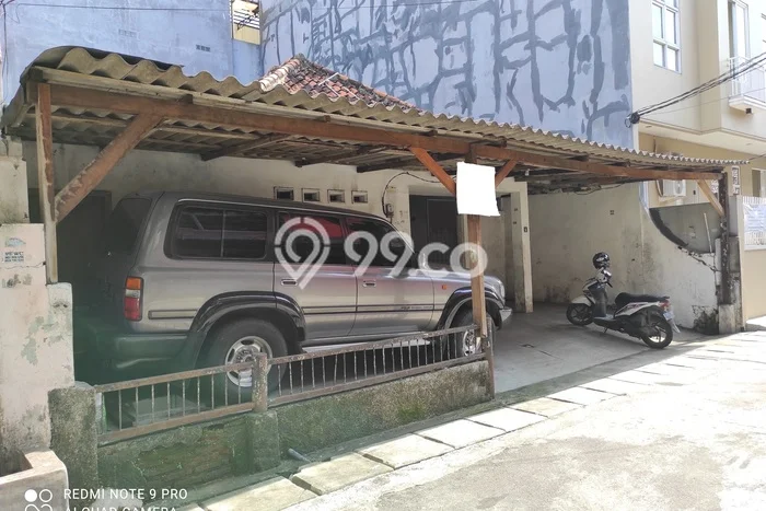 Tanah Dijual Area Strategis di Grogol Jakarta Barat 180m2 Tanah Dijual Area Strategis di Grogol Jakarta Barat 180m2