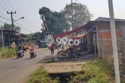 Lahan Dijual Lokasi Strategis di Serang dengan Luas 394m2 Lahan Dijual Lokasi Strategis di Serang dengan Luas 394m2