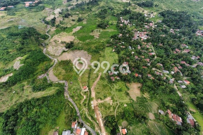 Tanah Lokasi Strategis di Jonggol, Luas 100m², Dekat ke Fasilitas Tanah Lokasi Strategis di Jonggol, Luas 100m², Dekat ke Fasilitas