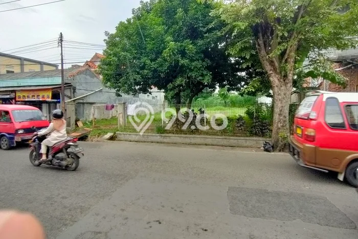 Lahan Dijual Lokasi Strategis di Purwakarta dengan Luas 1100m2 Lahan Dijual Lokasi Strategis di Purwakarta dengan Luas 1100m2