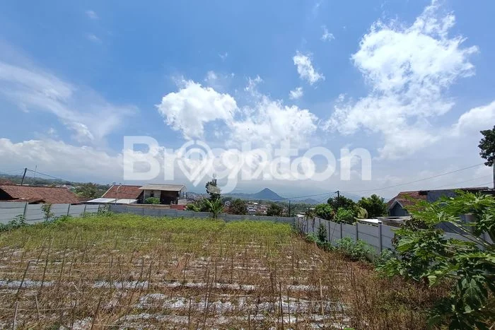 Kavling Tanah di Junrejo Dijual Luas 1212m2 Legalitas SHM Kavling Tanah di Junrejo Dijual Luas 1212m2 Legalitas SHM