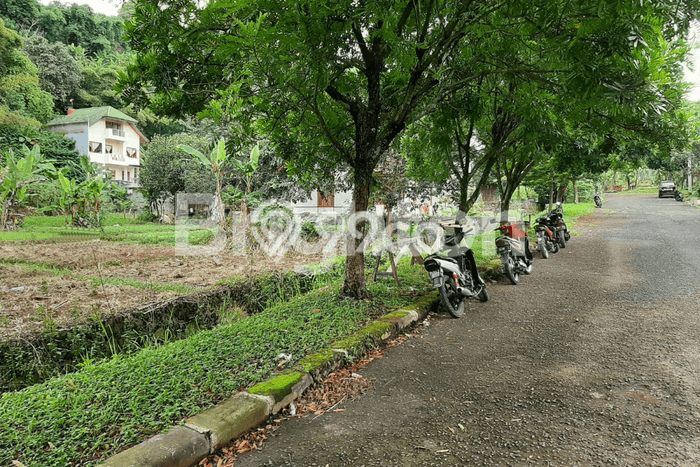 Tanah Investasi Dijual di Bandung Punya Luas 861m2 Tanah Investasi Dijual di Bandung Punya Luas 861m2