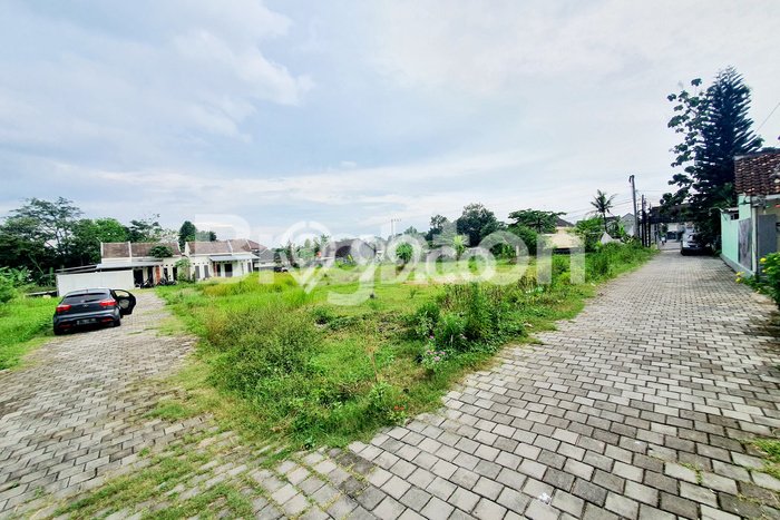 Tanah Dijual Lokasi Mlati, Sleman Luas 142m2 Legalitas Aman Tanah Dijual Lokasi Mlati, Sleman Luas 142m2 Legalitas Aman
