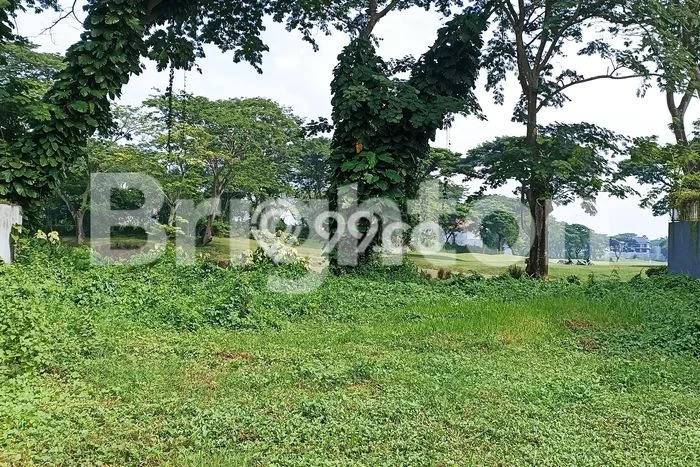 Lahan Dijual Lokasi Strategis di Surabaya dengan Luas 800m2 Lahan Dijual Lokasi Strategis di Surabaya dengan Luas 800m2