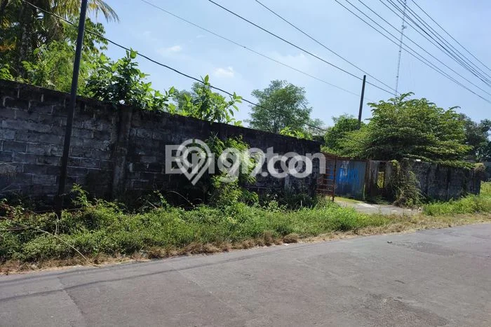 Lahan Dijual Lokasi Strategis di Sleman dengan Luas 18000m2 Lahan Dijual Lokasi Strategis di Sleman dengan Luas 18000m2