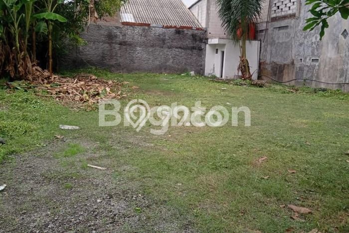 Jarang Ada! Tanah di Semarang Barat Punya Luas 375m2 SHM Jarang Ada! Tanah di Semarang Barat Punya Luas 375m2 SHM