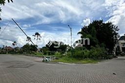 Tanah Dijual Lokasi Dukuh Pakis, Surabaya Luas 600m2 Legalitas Aman Tanah Dijual Lokasi Dukuh Pakis, Surabaya Luas 600m2 Legalitas Aman