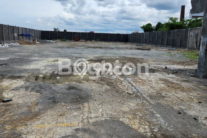 Kavling Tanah Dijual di Tegal Selatan, Tegal, Luas 3048m2 Area Strategis Kavling Tanah Dijual di Tegal Selatan, Tegal, Luas 3048m2 Area Strategis