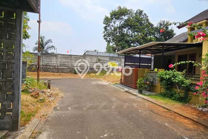 Tanah Dijual Area Strategis di Sektor 9-Bintaro Tangerang Selatan 121m2 Tanah Dijual Area Strategis di Sektor 9-Bintaro Tangerang Selatan 121m2