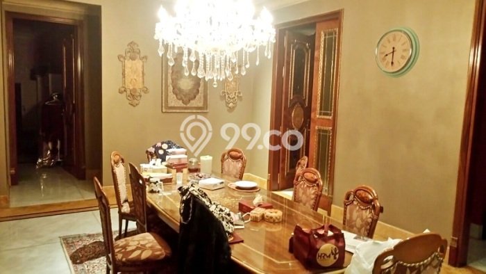 Hunian Apartemen High-Class untuk Dijual di Jakarta Selatan dengan 4 BR & 5 Kamar Mandi Hunian Apartemen High-Class untuk Dijual di Jakarta Selatan dengan 4 BR & 5 Kamar Mandi