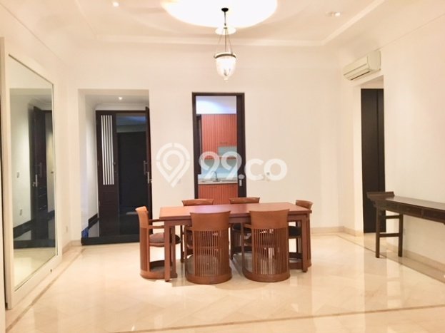 Sewa Apartemen Minimalis 190m2 Punya 3 KT, 2 KM, Lokasi di Cilandak Sewa Apartemen Minimalis 190m2 Punya 3 KT, 2 KM, Lokasi di Cilandak
