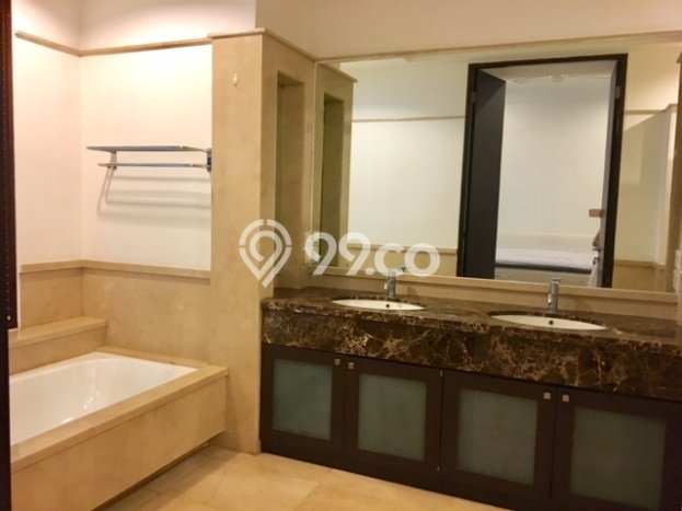 Sewa Apartemen Minimalis 190m2 Punya 3 KT, 2 KM, Lokasi di Cilandak Sewa Apartemen Minimalis 190m2 Punya 3 KT, 2 KM, Lokasi di Cilandak