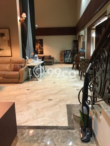 Hunian Apartemen Eksklusif untuk Dijual di Jakarta Barat dengan 4 BR & 3 Kamar Mandi Hunian Apartemen Eksklusif untuk Dijual di Jakarta Barat dengan 4 BR & 3 Kamar Mandi