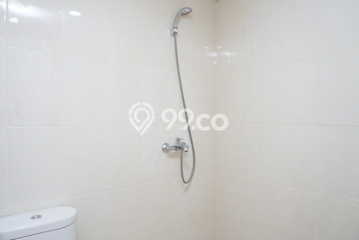 Apartemen Disewa Murah 3 KT / 2 KM di Kebon Jeruk, Jakarta Barat Apartemen Disewa Murah 3 KT / 2 KM di Kebon Jeruk, Jakarta Barat
