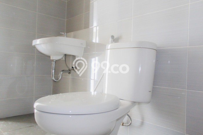 Ada Kamar Hunian Hemat Disewa di Karang Tengah, Tangerang 1 BR Ada Kamar Hunian Hemat Disewa di Karang Tengah, Tangerang 1 BR