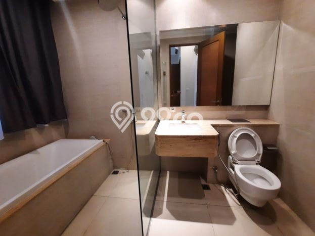 Apartemen Strategis 135m2 di Taman Anggrek Jakarta Barat 3 KT Apartemen Strategis 135m2 di Taman Anggrek Jakarta Barat 3 KT