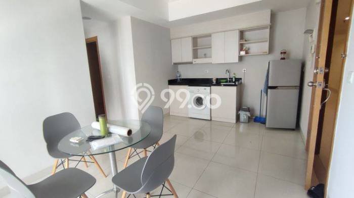 HOT DEAL! Apartemen di Kemayoran, 1 KM, Luas 52m2m², Lokasi Elite, Pemandangan Indah HOT DEAL! Apartemen di Kemayoran, 1 KM, Luas 52m2m², Lokasi Elite, Pemandangan Indah