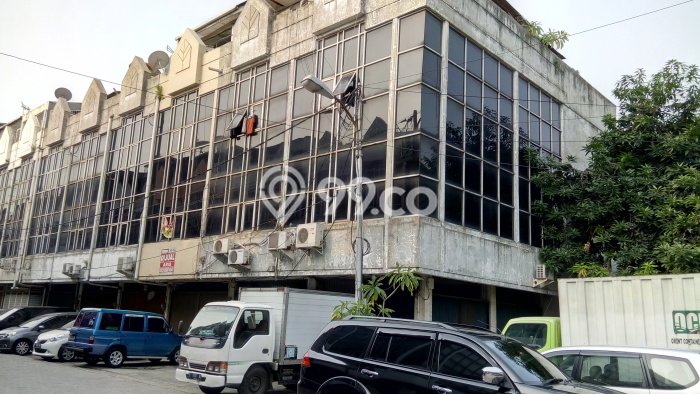AREA KOMERSIAL! Ruko Kawasan Angke, Luas 205m², Jalan Raya AREA KOMERSIAL! Ruko Kawasan Angke, Luas 205m², Jalan Raya