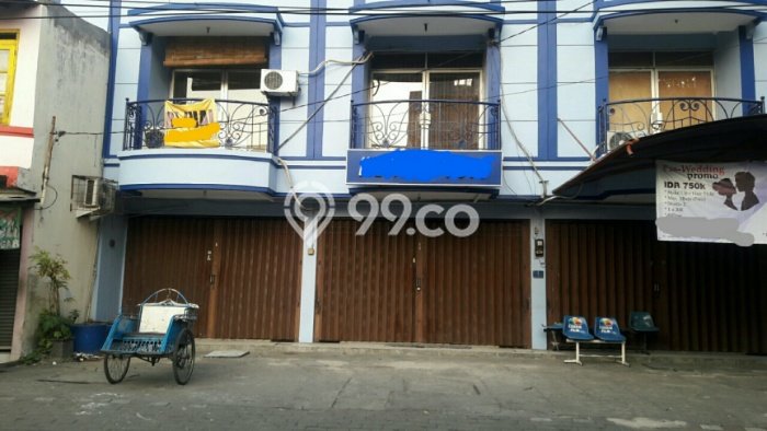 Unit Ruko Dijual di Surabaya LT 233m2 & LB 360m2 Unit Ruko Dijual di Surabaya LT 233m2 & LB 360m2