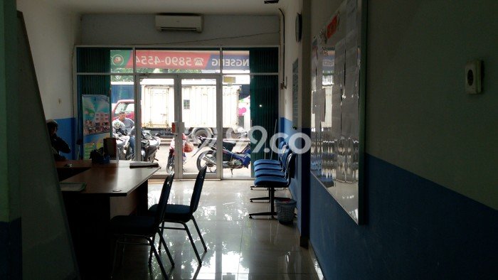 LOKASI PREMIUM! Ruko di Srengseng, Luas 227m², Pusat Bisnis LOKASI PREMIUM! Ruko di Srengseng, Luas 227m², Pusat Bisnis