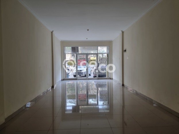 Unit Ruko Dijual di Jakarta Barat LT 68m2 & LB 192m2 Unit Ruko Dijual di Jakarta Barat LT 68m2 & LB 192m2