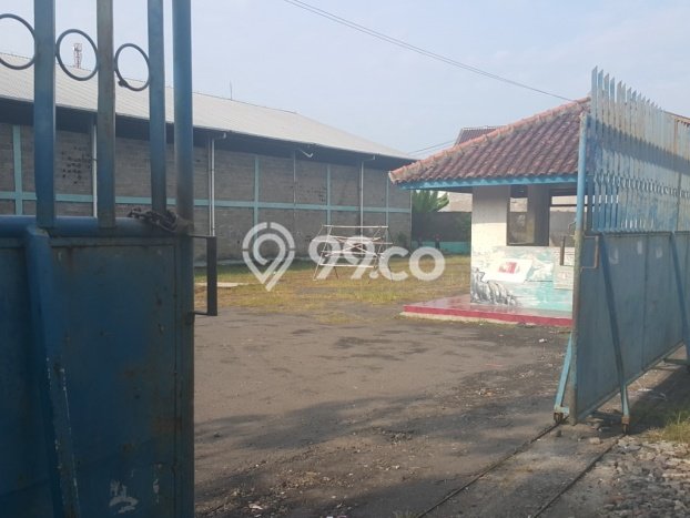 Gudang di Weru, Luas 4000m², Posisi Jalan Utama Gudang di Weru, Luas 4000m², Posisi Jalan Utama
