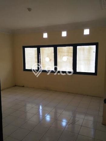LOKASI TERBAIK! Ruko di Daan Mogot, Luas 204m², Area Perniagaan LOKASI TERBAIK! Ruko di Daan Mogot, Luas 204m², Area Perniagaan