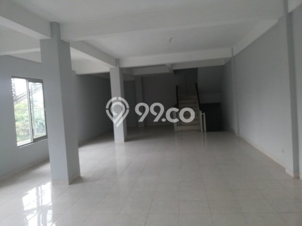 Ruko Icon Kebon Jeruk, Hadap Jalan Raya, Parkir Luas, Brand New, Dekat Jalan Panjang dan Puri Indah! Ruko Icon Kebon Jeruk, Hadap Jalan Raya, Parkir Luas, Brand New, Dekat Jalan Panjang dan Puri Indah!