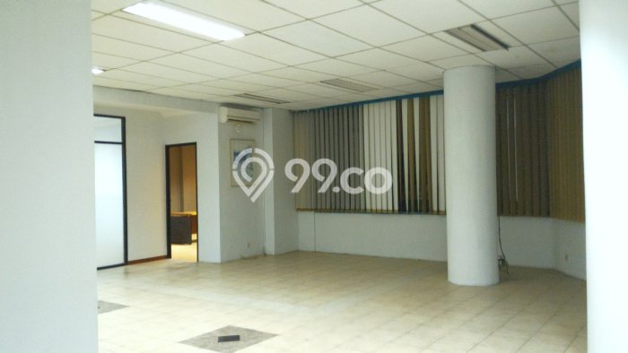 For Rent Ruko Kawasan Warung Buncit, Luas 200m², Kawasan Berkembang For Rent Ruko Kawasan Warung Buncit, Luas 200m², Kawasan Berkembang