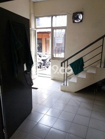Ruko Kawasan Premium di Bintaro, Luas 140m², Jalan Utama Ruko Kawasan Premium di Bintaro, Luas 140m², Jalan Utama
