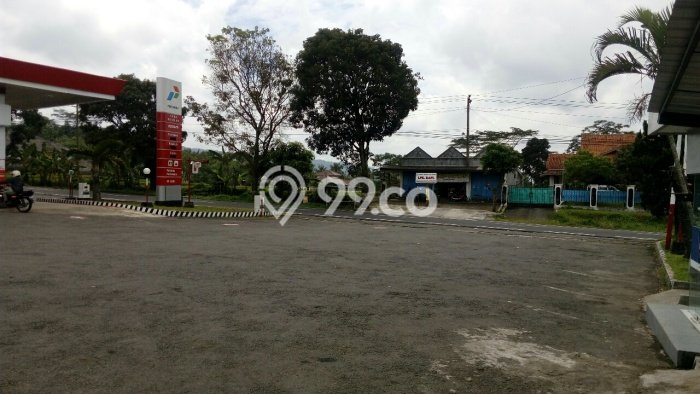 Dijual Komersial Kawasan Premium di Karangpandan, Luas 800m², Jalan Utama Dijual Komersial Kawasan Premium di Karangpandan, Luas 800m², Jalan Utama