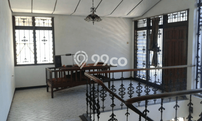 Dijual Komersial Kawasan Strategis Kawasan Tambaksari, Luas 500m², Jalan Utama Dijual Komersial Kawasan Strategis Kawasan Tambaksari, Luas 500m², Jalan Utama