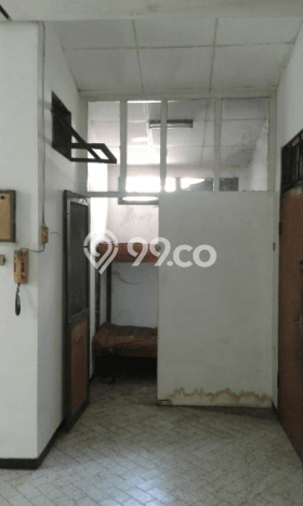 Dijual Komersial Kawasan Strategis Kawasan Tambaksari, Luas 500m², Jalan Utama Dijual Komersial Kawasan Strategis Kawasan Tambaksari, Luas 500m², Jalan Utama