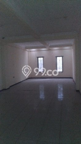 Ruko paling strategis disewakan di Banjarsari Solo Ruko paling strategis disewakan di Banjarsari Solo