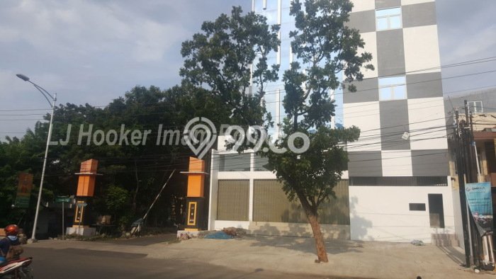 Disewakan Ruko di Simpang Lima, Luas 750m², Area Ramai Disewakan Ruko di Simpang Lima, Luas 750m², Area Ramai